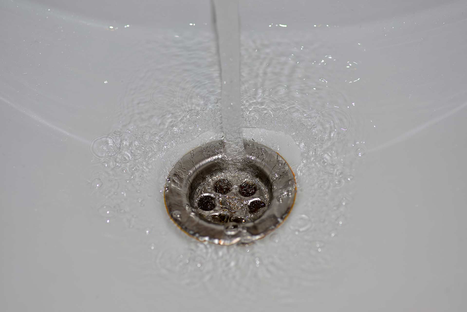 A2B Drains provides services to unblock blocked sinks and drains for properties in Rainhill.